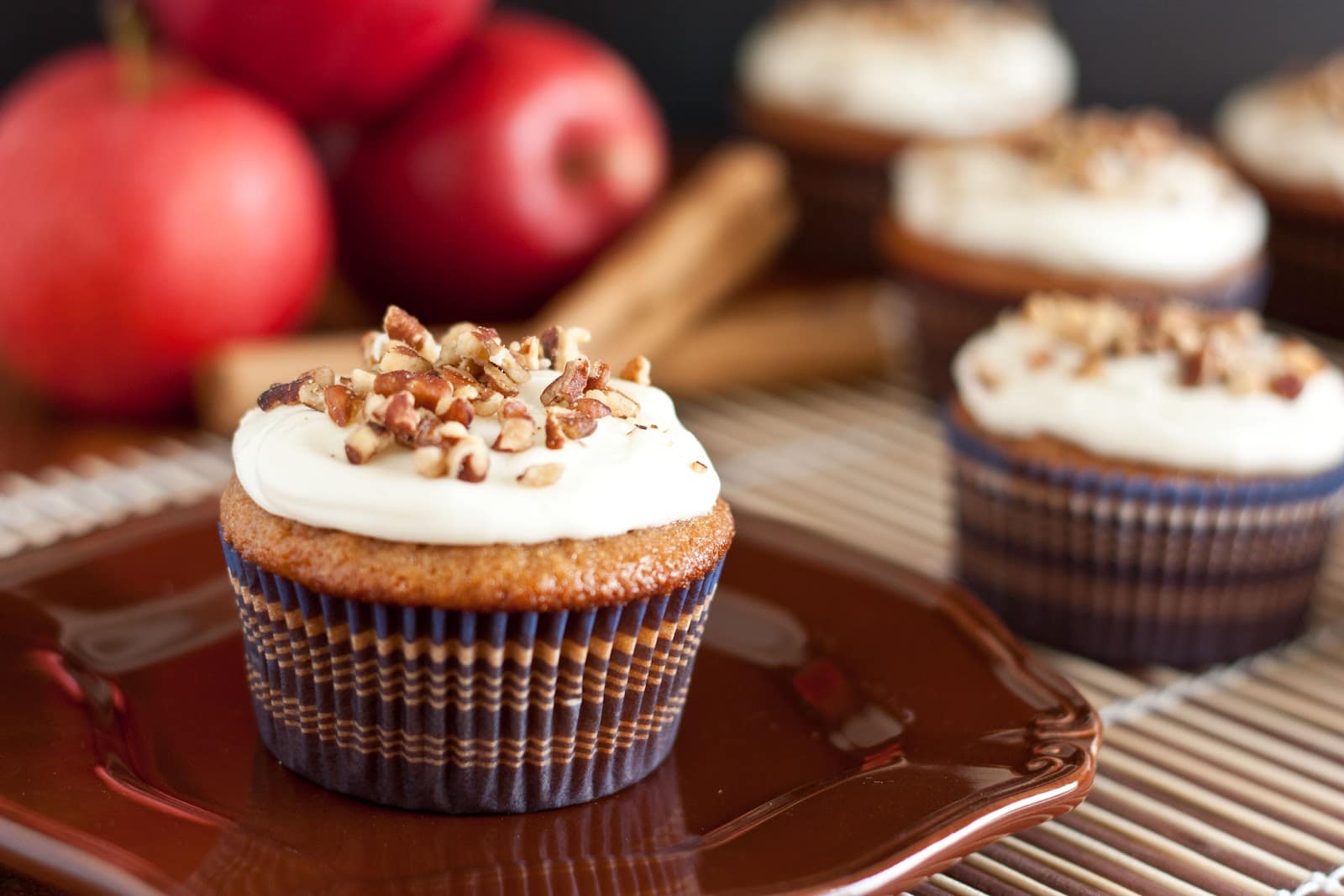 Applesauce Spice Cupcakes - Cooking Classy