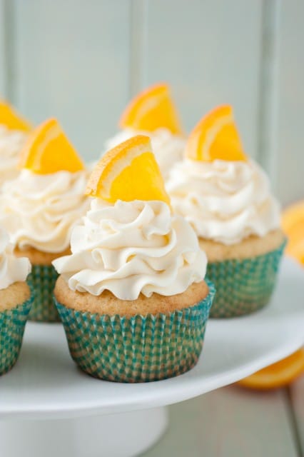 orange creamsicle cupcakes7