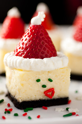 Santa+hat+cheesecake1