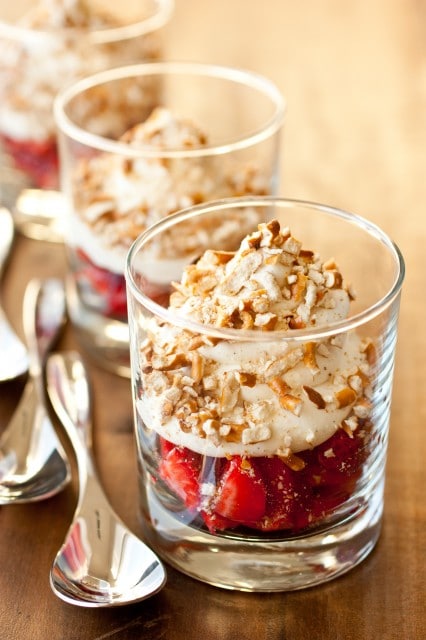 white chocolate mousse with pretzels6