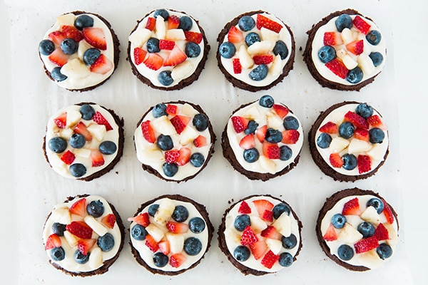 Mini Brownie Fruit Pizzas with Cream Cheese Frosting | Cooking Classy