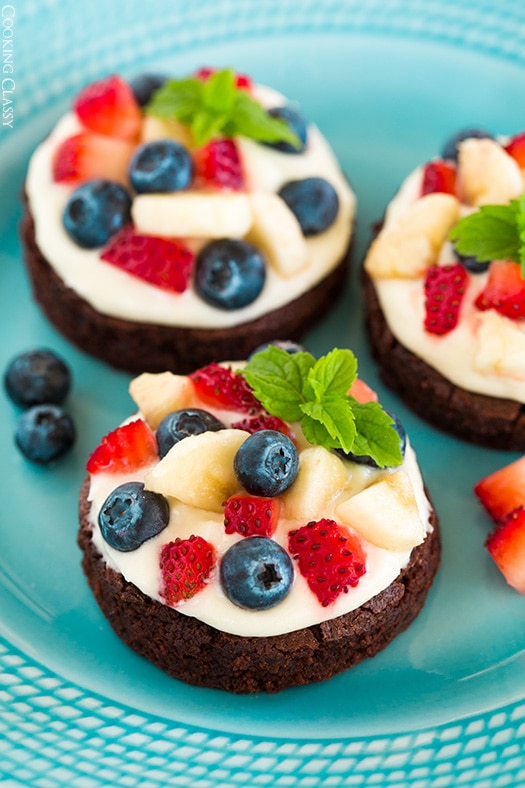 Mini Brownie Fruit Pizzas with Cream Cheese Frosting | Cooking Classy