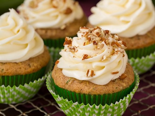 spiced-zucchini-cupcakes-srgb.-500x375.jpg