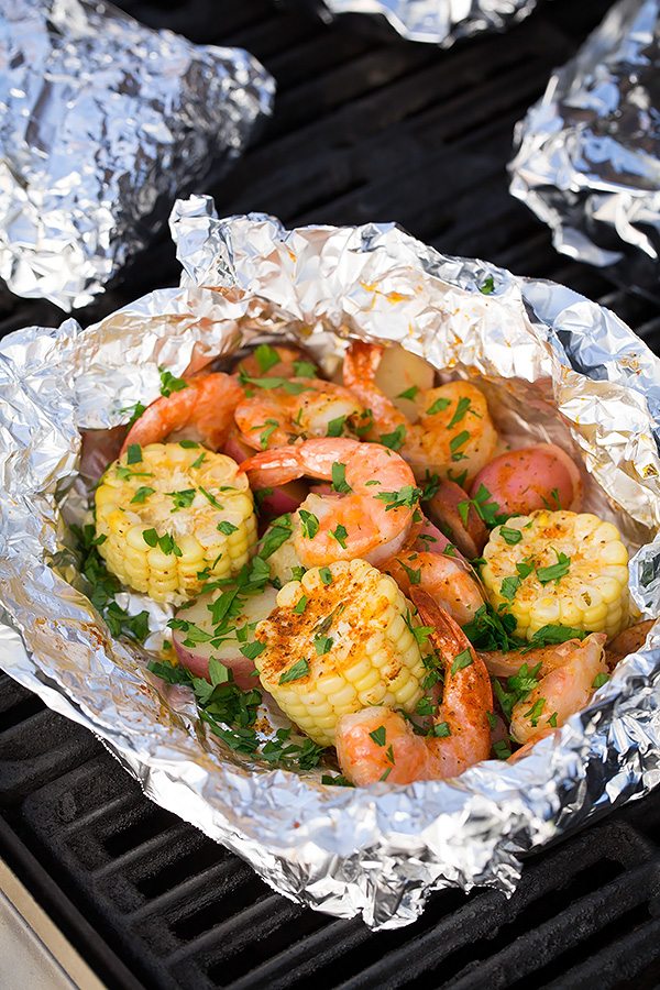 shrimp foil packet on the grill 