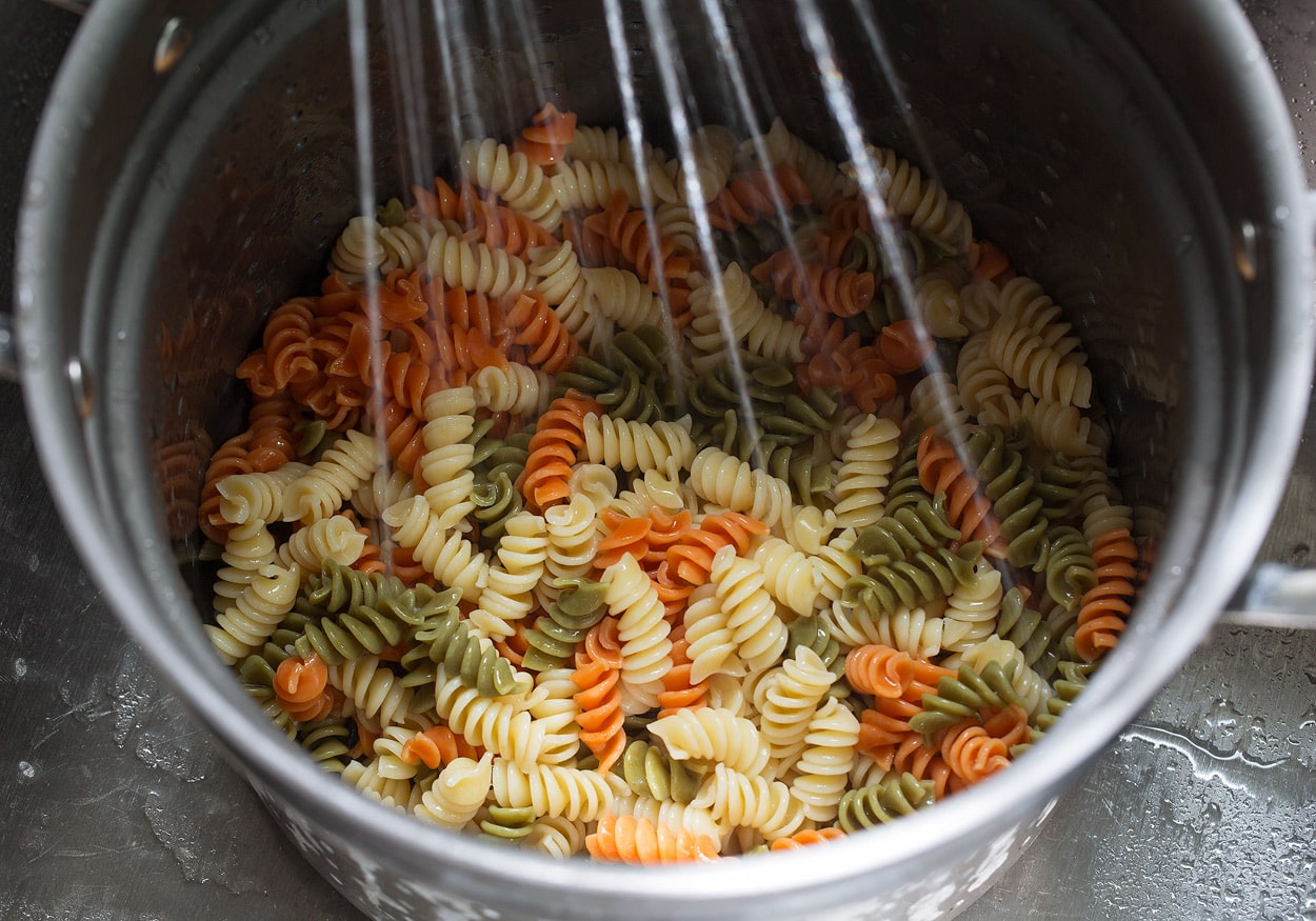 rinsing noodles for pasta salad