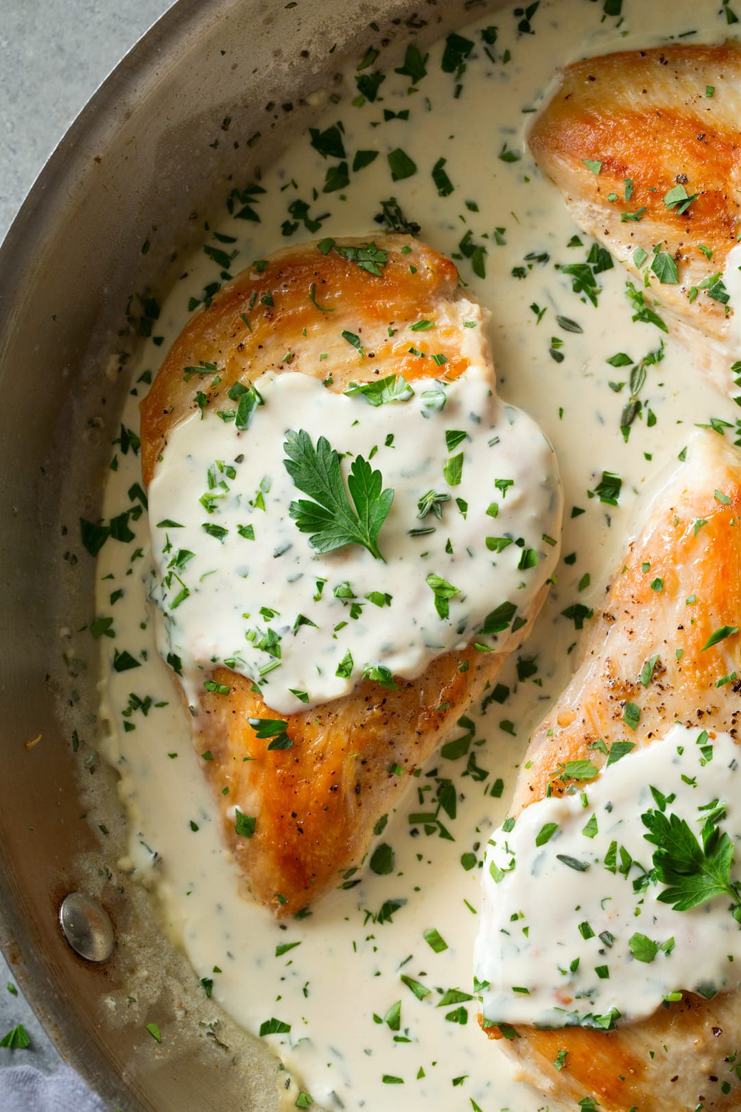 Pan Seared Chicken Breasts with Creamy Garlic Herb Sauce