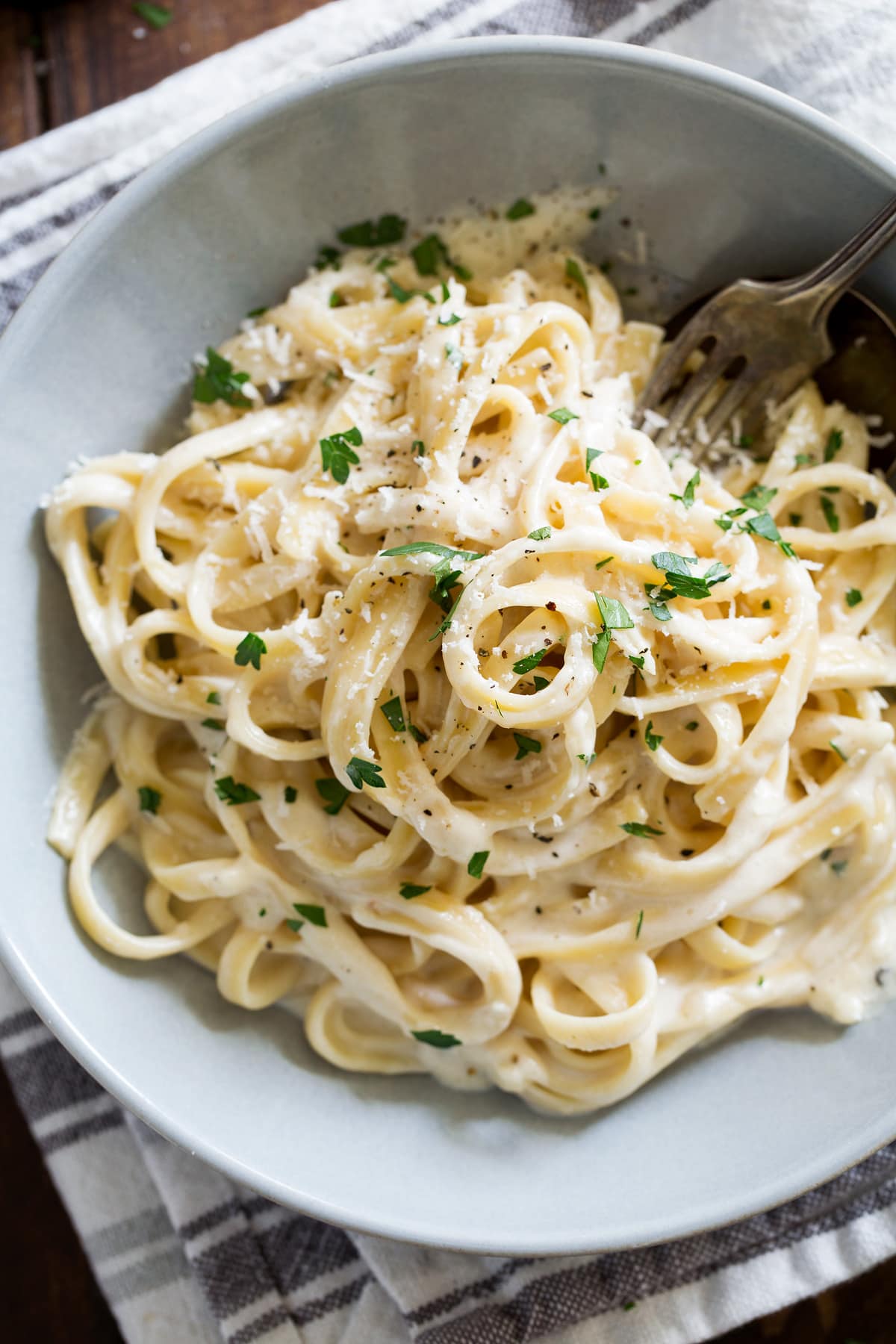 how to make pasta with ready made alfredo sauce