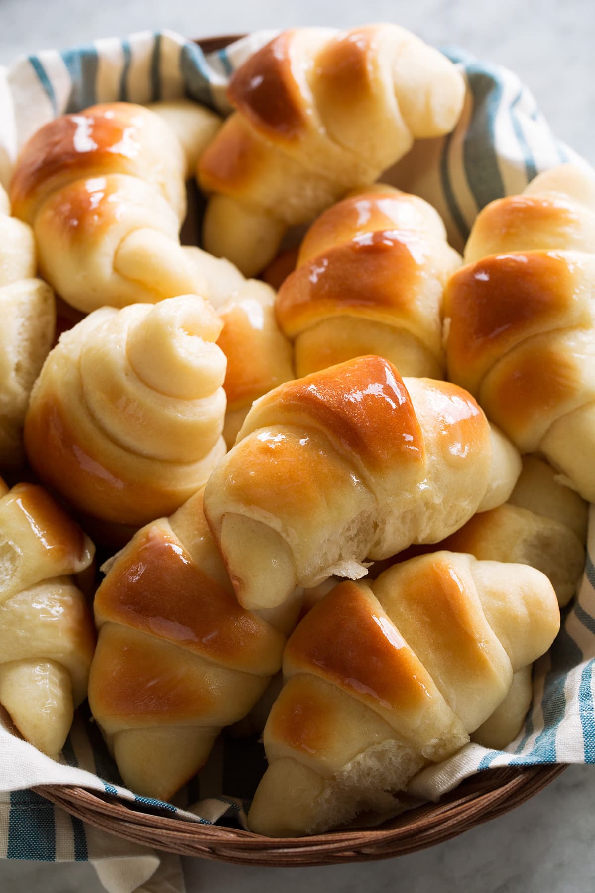 Simple Dinner Rolls With Yeast Hot Sale Dakora co