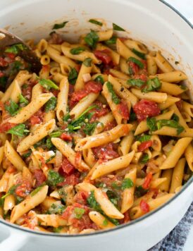 One Pot Pasta with tomatoes, basil, spinach and parmesan.
