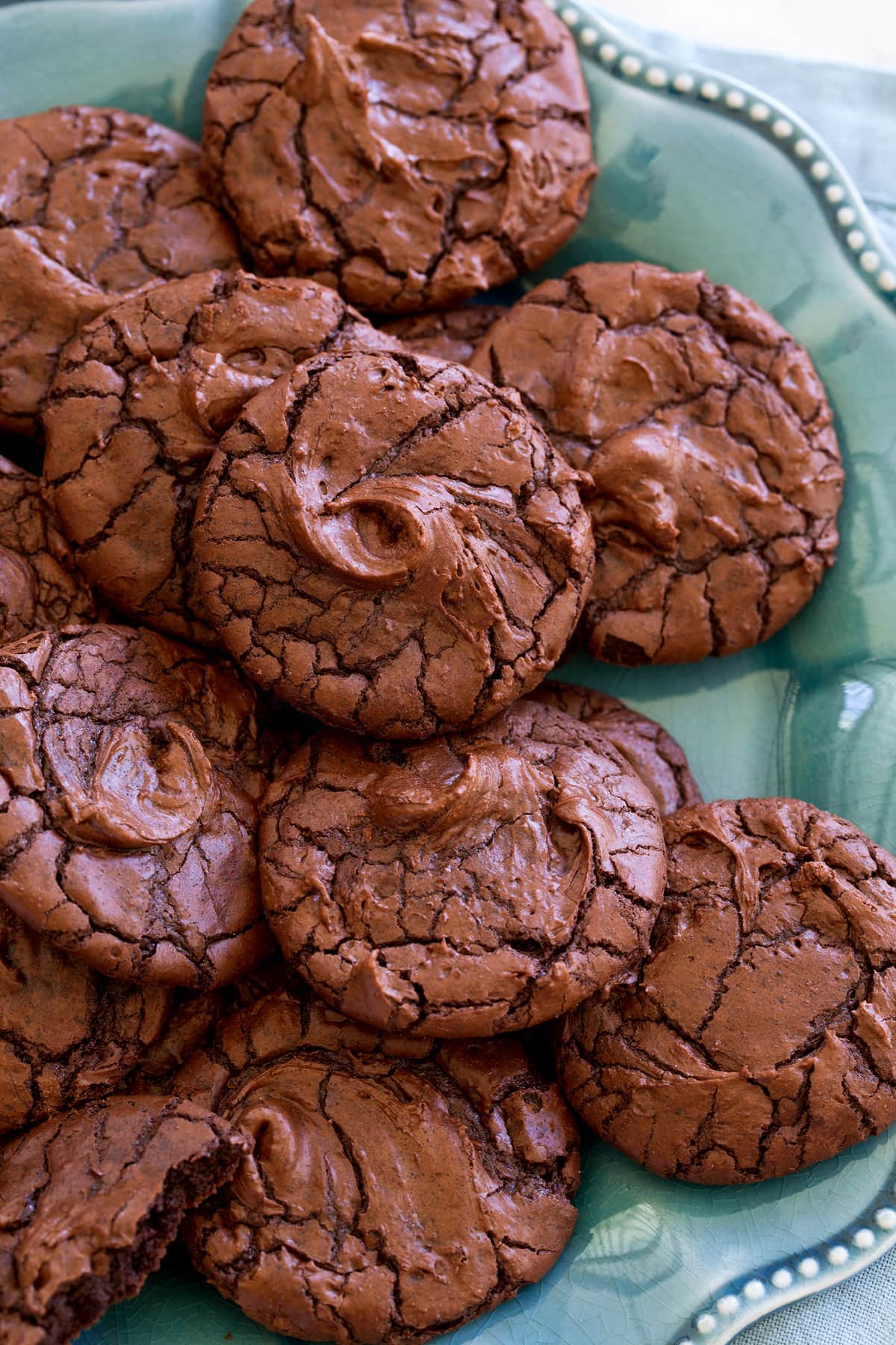 Close up photo of chocolate brownie cookies