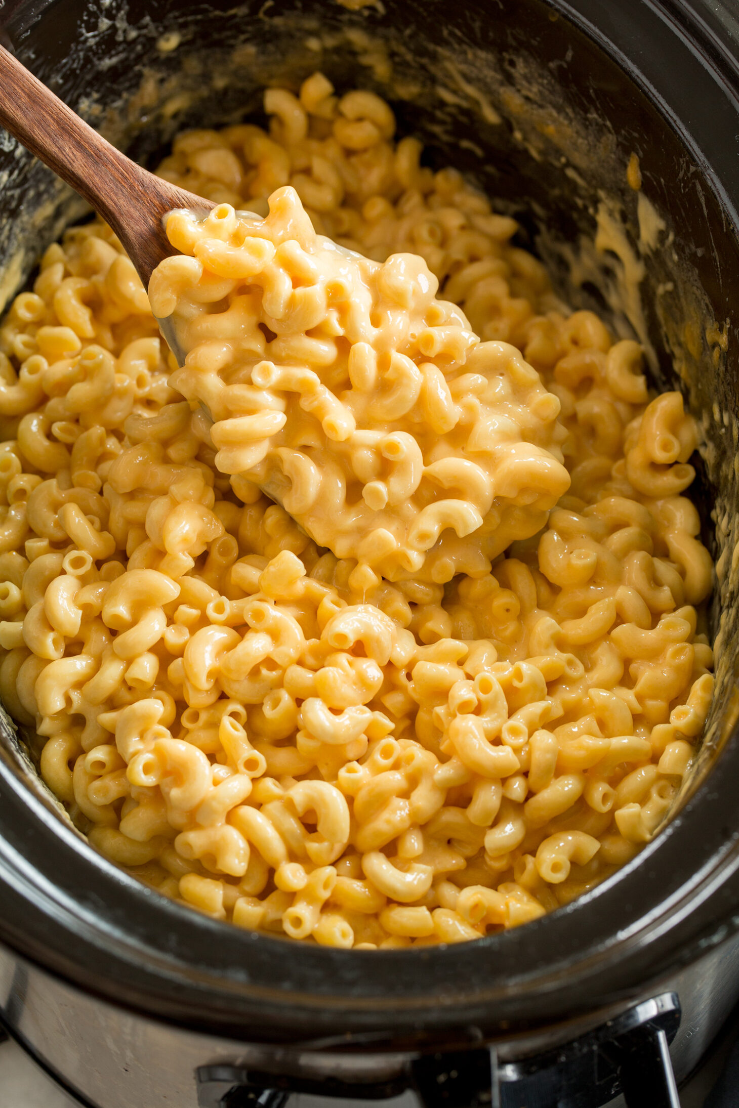 Crockpot Mac and Cheese - Cooking Classy