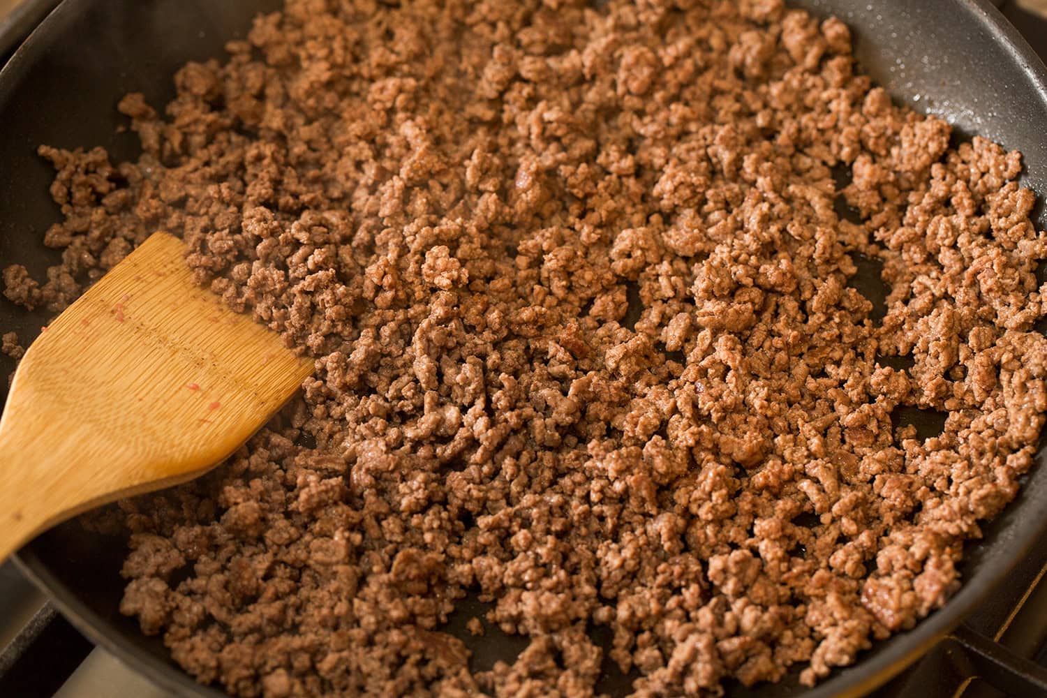 kepta jautiena keptuvėje